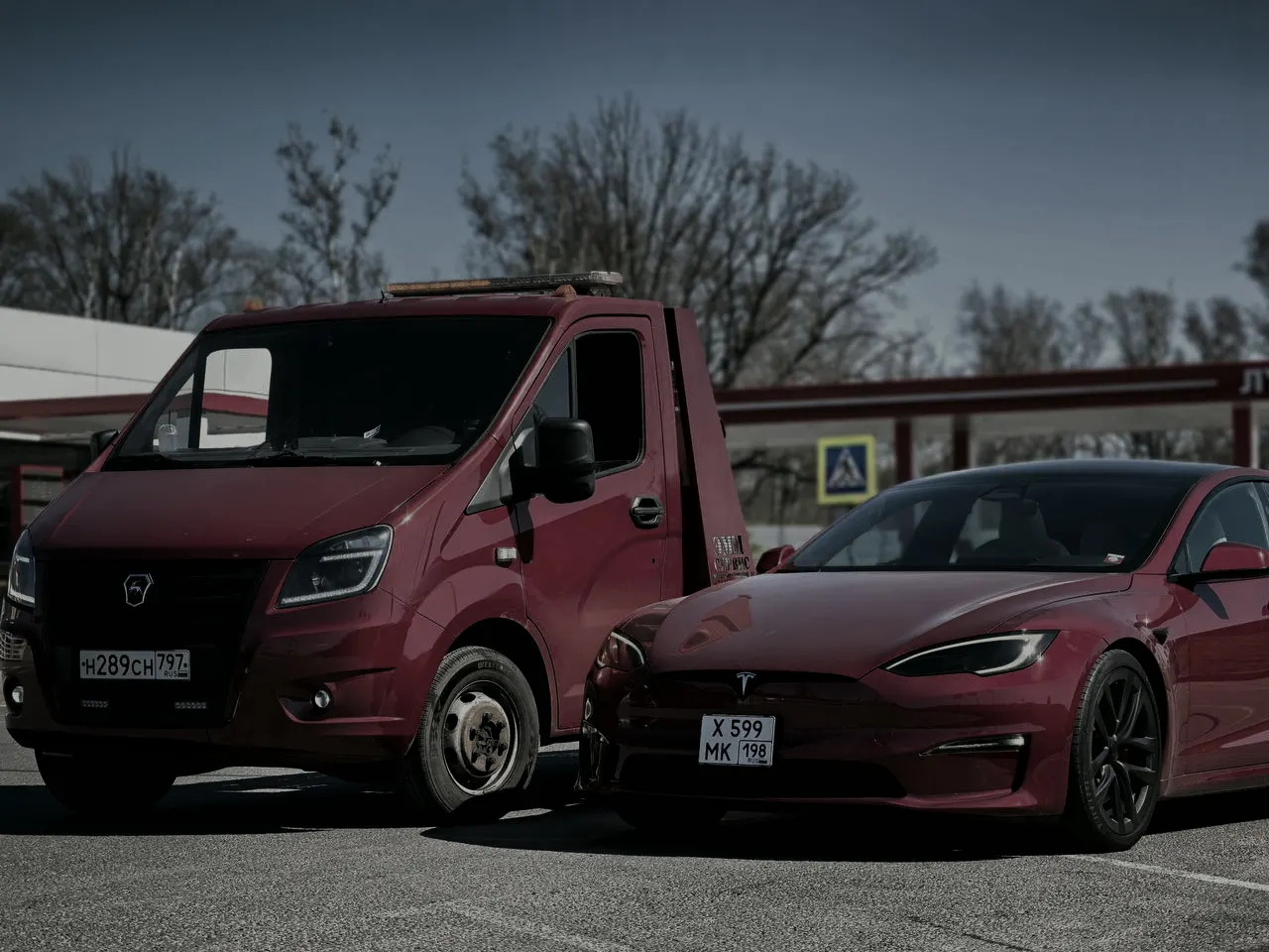 tesla model s — перегон в сервис